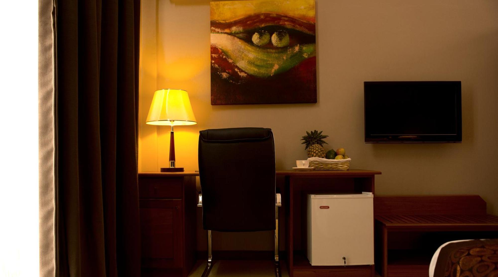 Seascape Hotel 4*