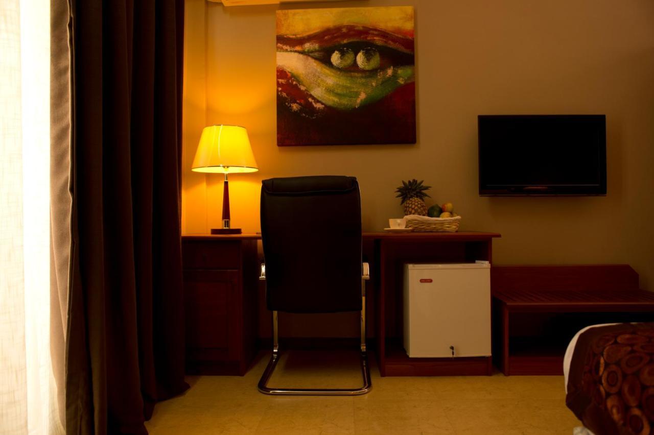 Seascape Hotel 4*
